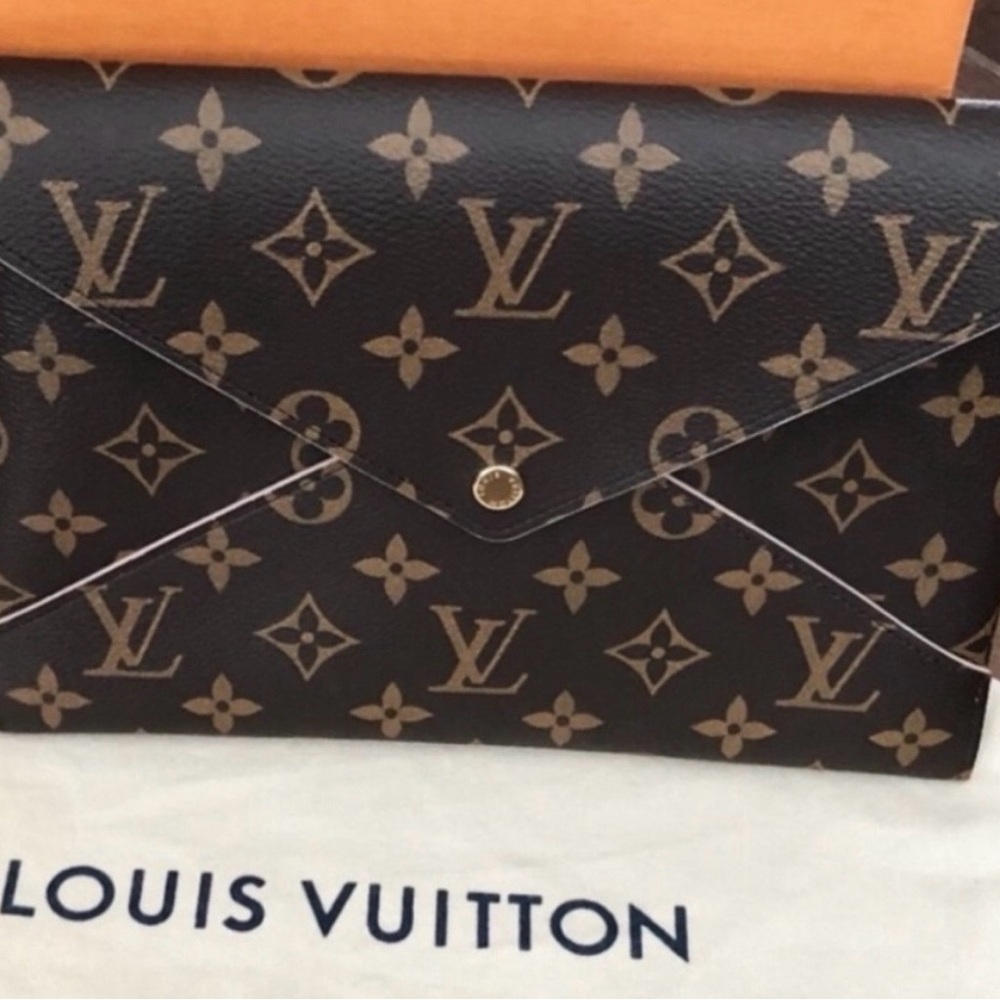 NWT❗️Louis Vuitton Monogram Large Envelope Pochette (New)